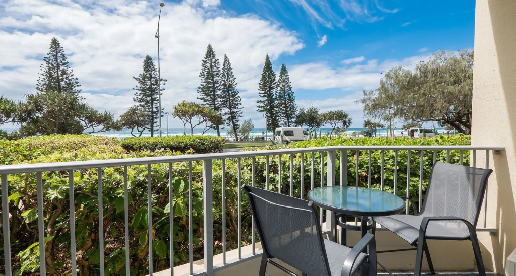 Pacific Plaza Apartments