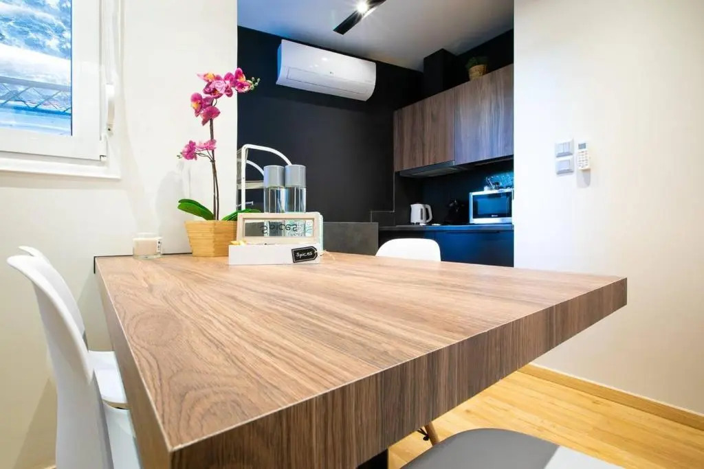 TONI'S 2BD Stay in Charming Historical centre
