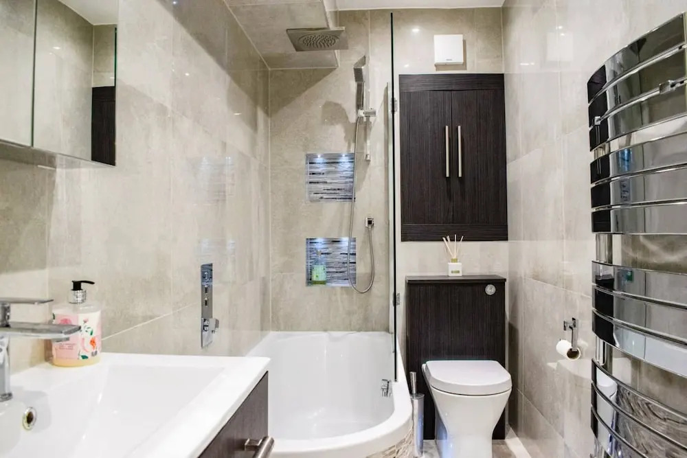 Bright & Cosy 2 Bed Apartment in Notting Hill