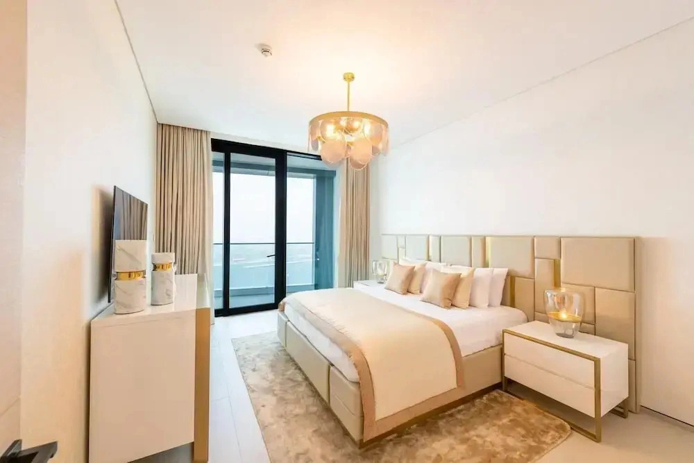 Sea View Urban Retreat in Address JBR