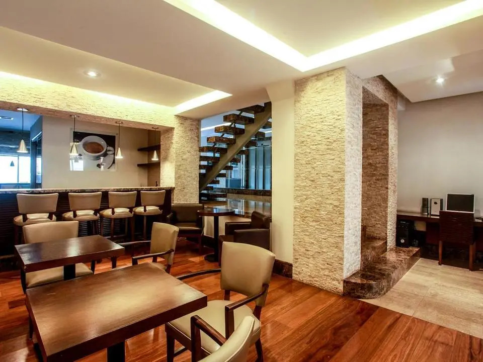 Vip Hotel