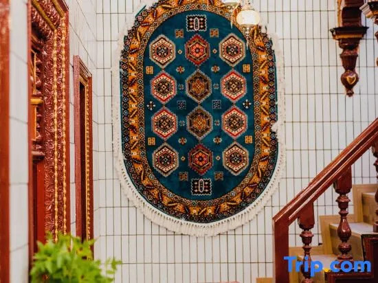 Xunjiang Bieyuan Homestay（Kashgar ancient city scenic area inside）