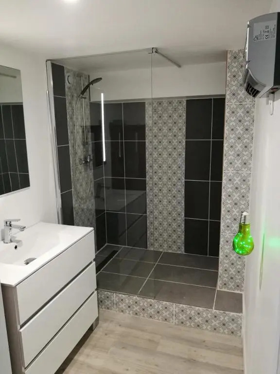 Maison au Calme Climatisée avec spa de mai à mi-novembre