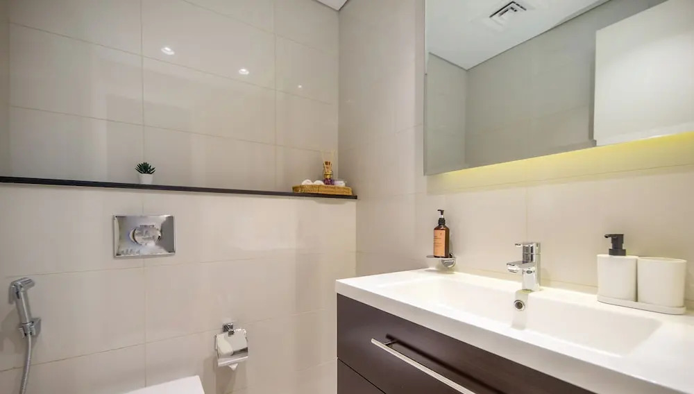 Manzil - Designer 1 BR Apt near Burj & Dubai Mall