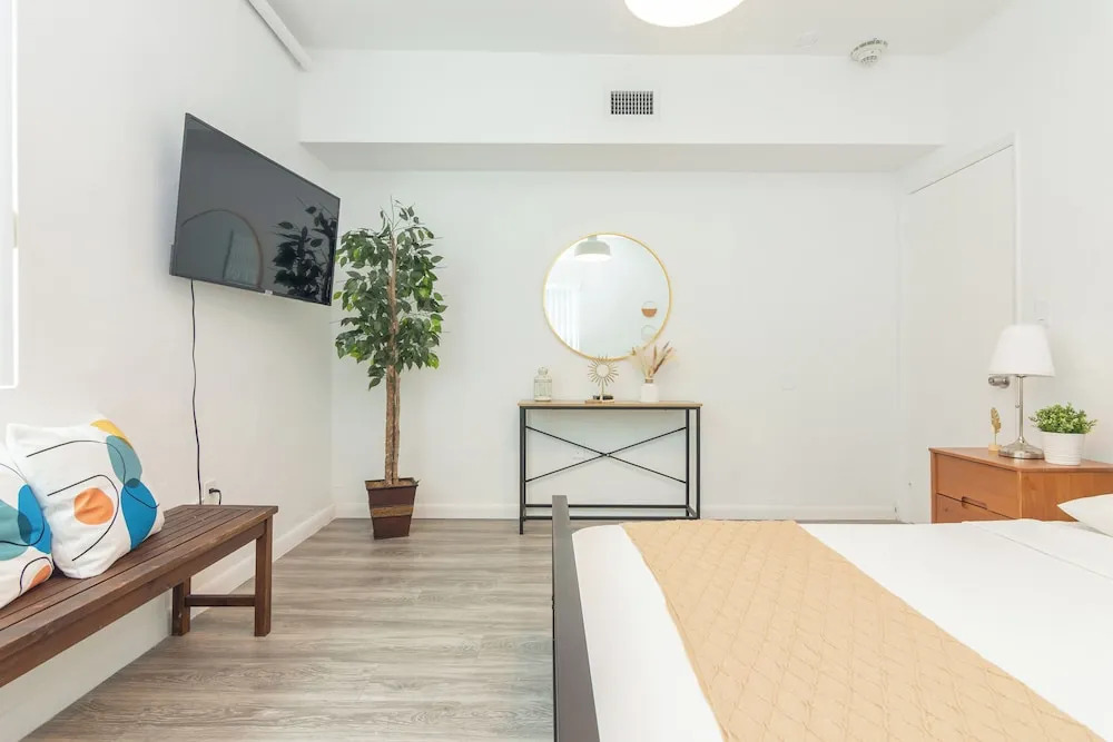 West Deco