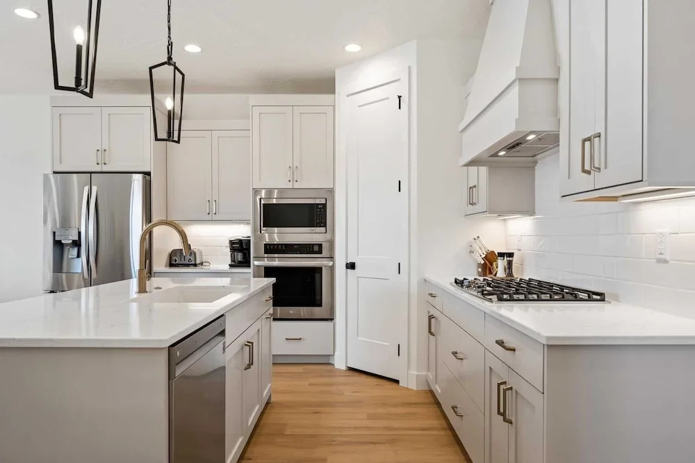 Somewhere On A Beach 5 Bedroom Townhouse