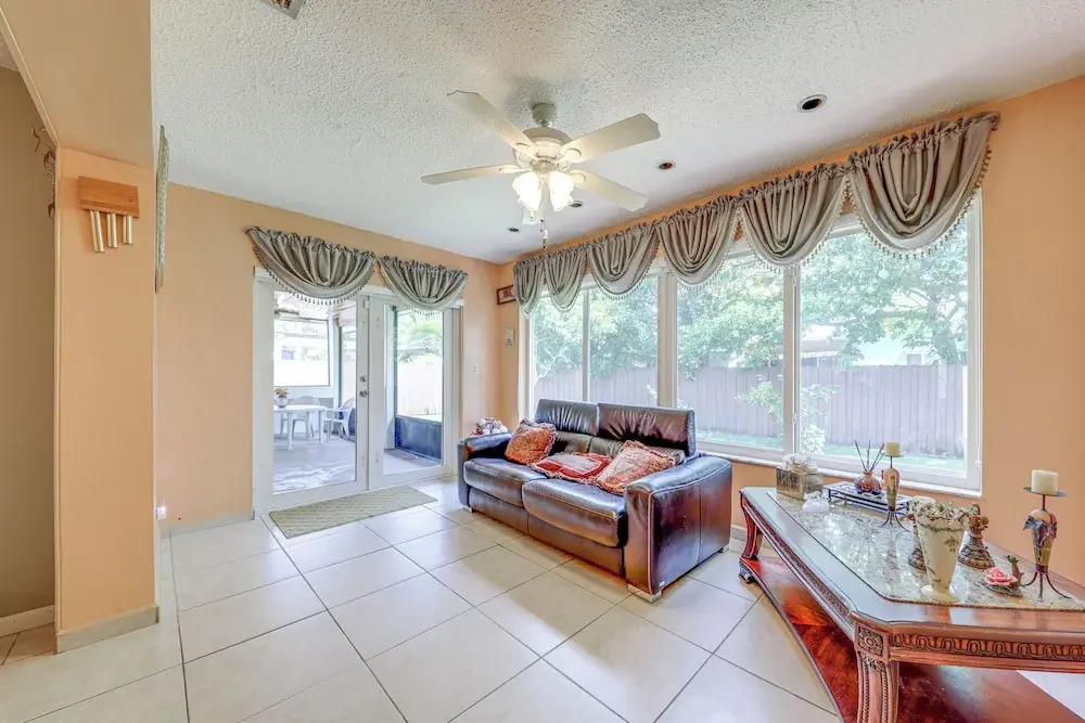 < 4 Mi to Hard Rock Stadium: Miramar Home w/ Bbq!