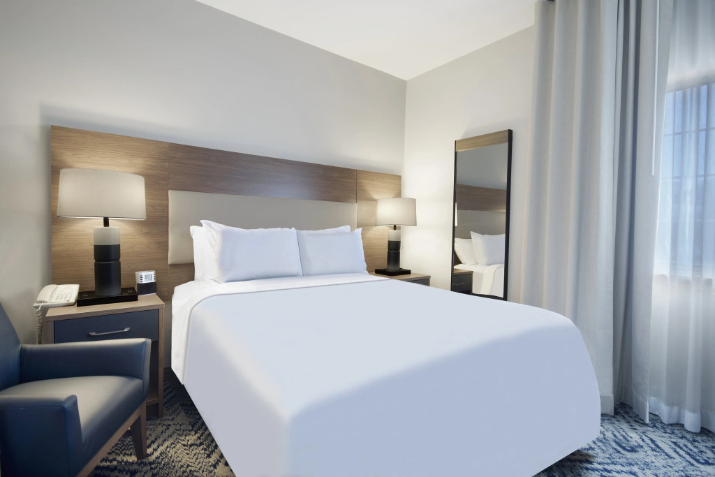 Candlewood Suites Buffalo Amherst by IHG
