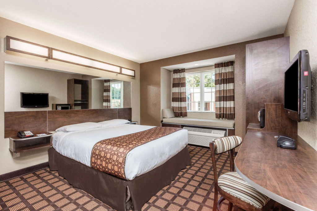 Microtel Inn & Suites by Wyndham Macon