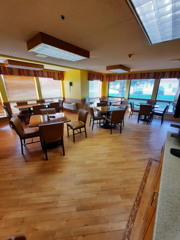 Horse Creek Inn