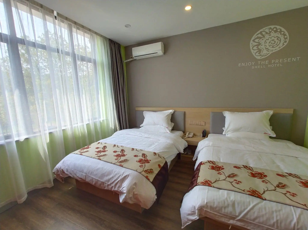 Shell Shanghai Jiading District Yumin Road Hotel