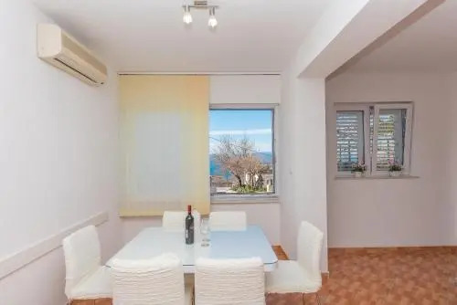 Apartment Ana