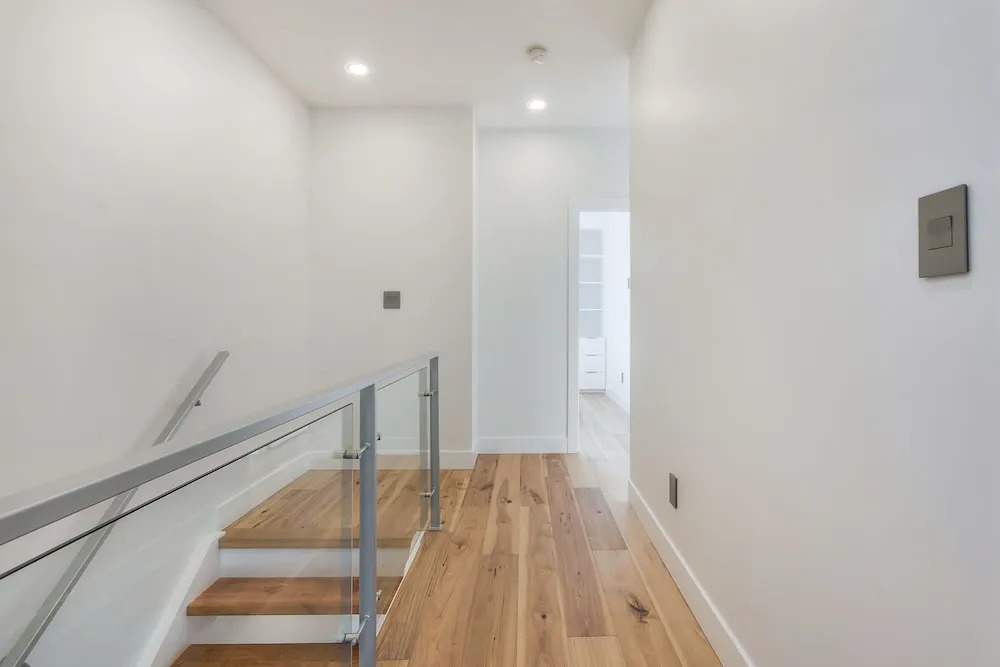 New Luxury Townhome 29