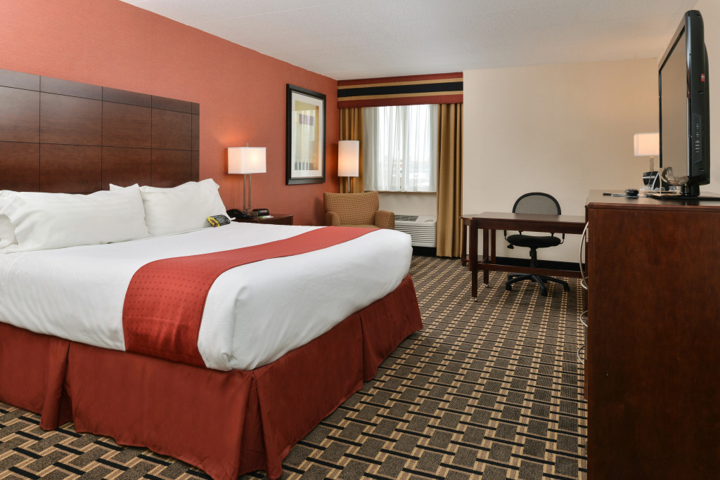 Holiday Inn New London by IHG