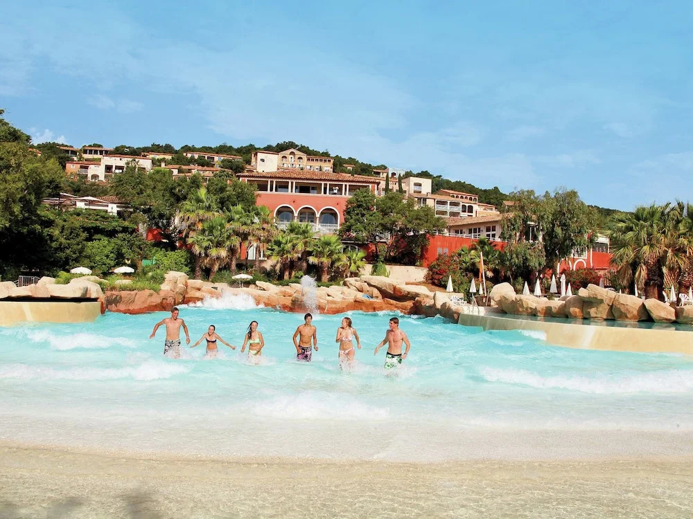 Sea-view Studio in the Beautiful Fortified Town Grimaud