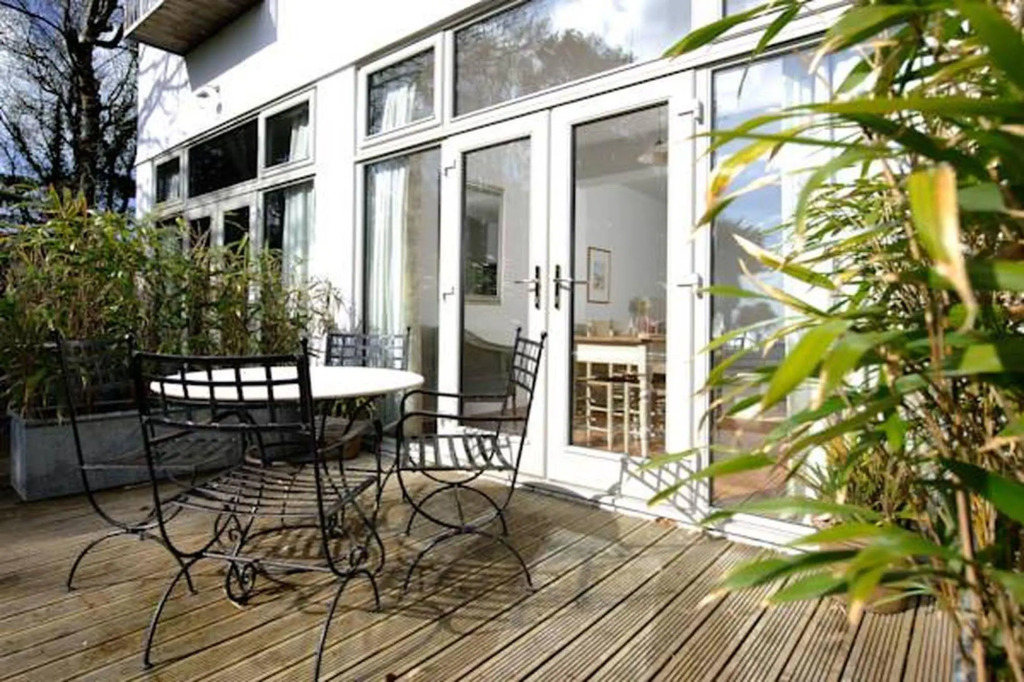 The Rosevine