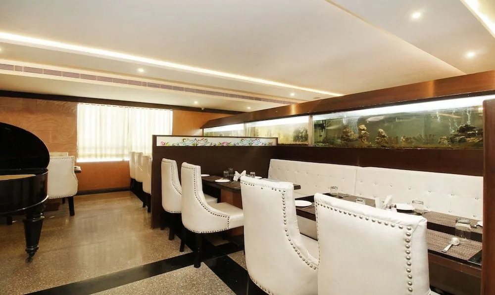 Treebo Trend Abinand Grand Bhel