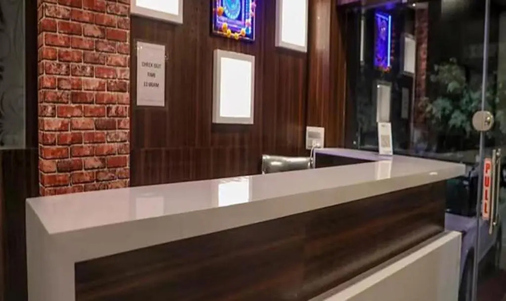 Fabhotel Ambuj