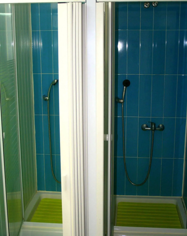 Locals Hostel & Suites
