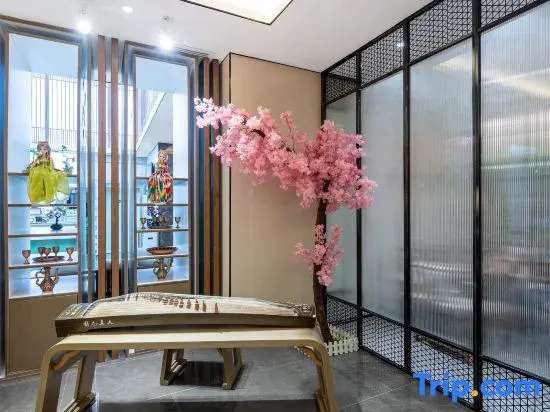 Moshang Light Residence Hotel (Kashi Ancient City Scenic Area Hotel )
