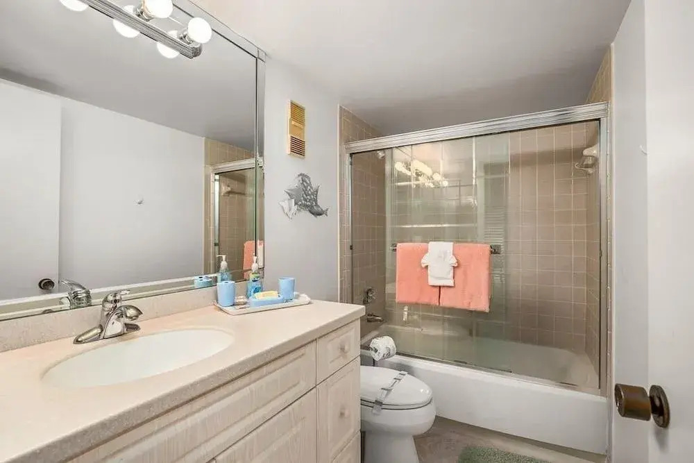 Seaview Private Home #63532 2 Bedrooms 2 Bathrooms Home