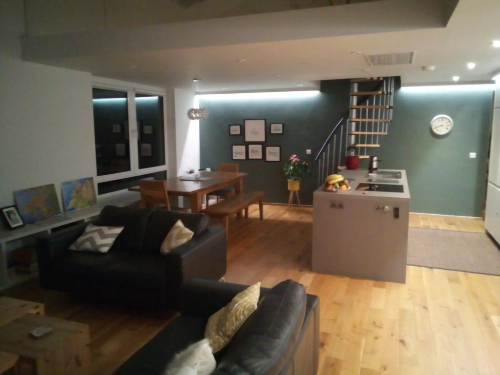 Spacious Contemporary Chalet type Apartment.