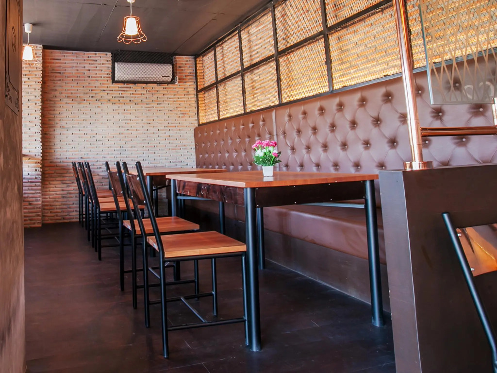 B2 Jomtien Pattaya Boutique & Budget Hotel