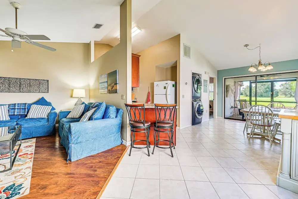Sunny Canal-View Villa w/ Lanai in Sebring