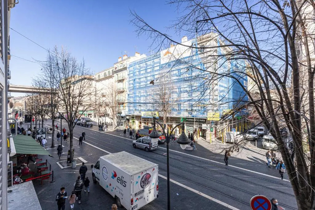 Jean Medecin Av - Large 2 Bdrs Central AC