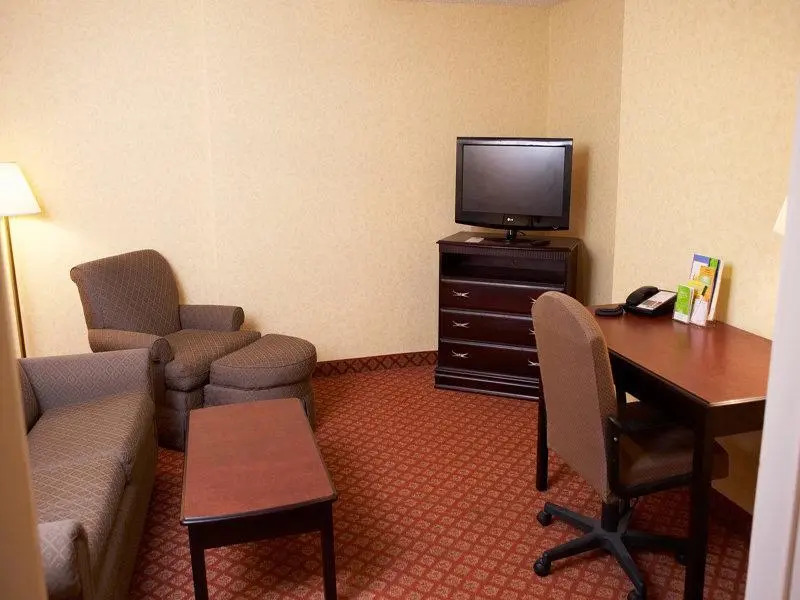 Quality Inn & Suites East