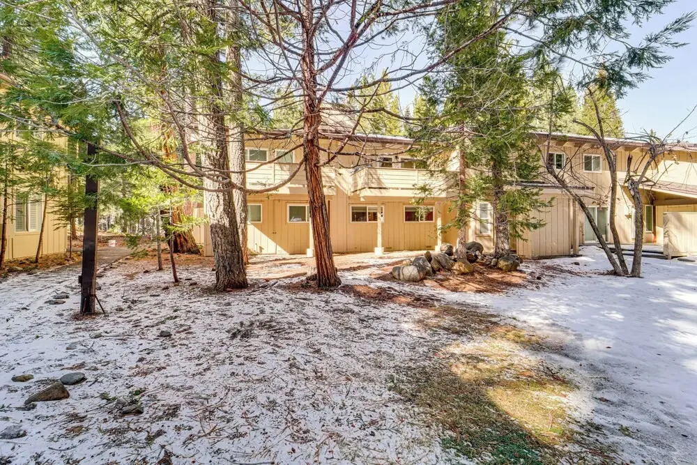 1 Mi to Diamond Peak Ski Resort: Condo w/ Pool
