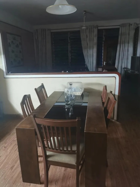 Qua Bruce Apartment