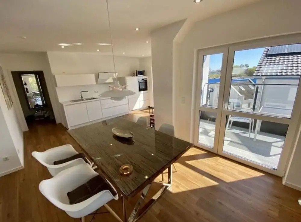 "penthouse Apartment on the Water"