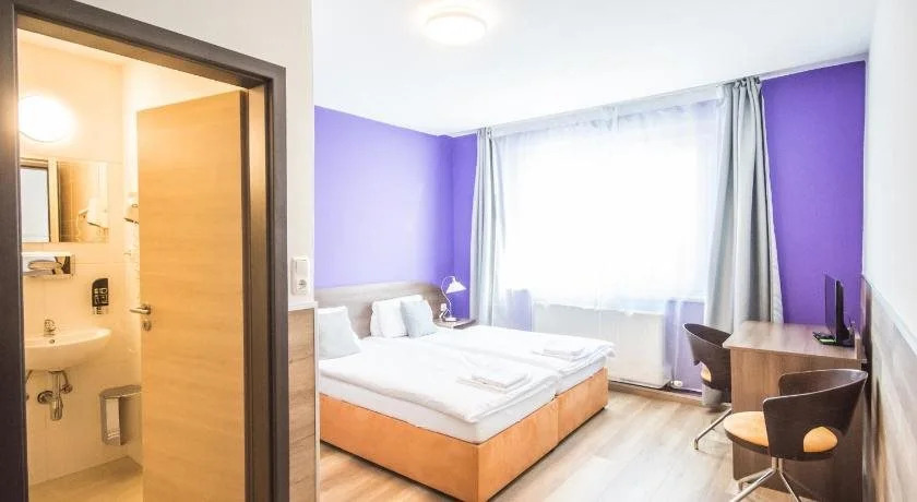 Turm Inn 24H Self Check In By H&H Hotels