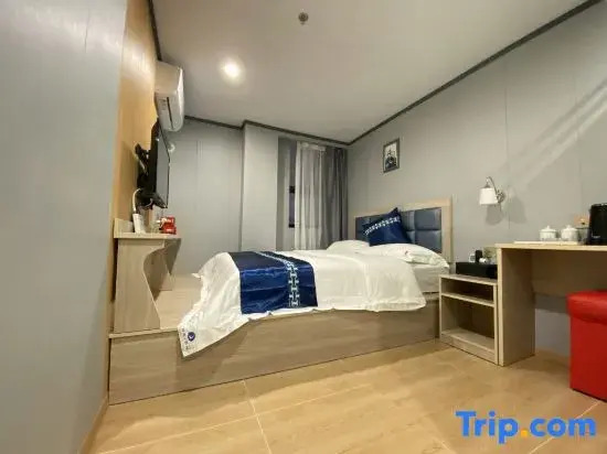 Jixiang Apartment (Shenzhen Chiwei Subway Station)