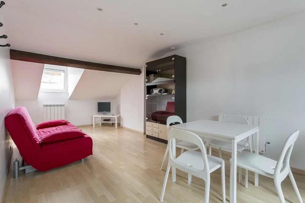 Nice 2 Room Apartment - Lyon