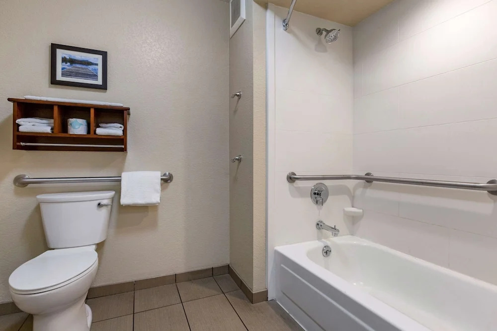 Comfort Inn & Suites I-90 City Center