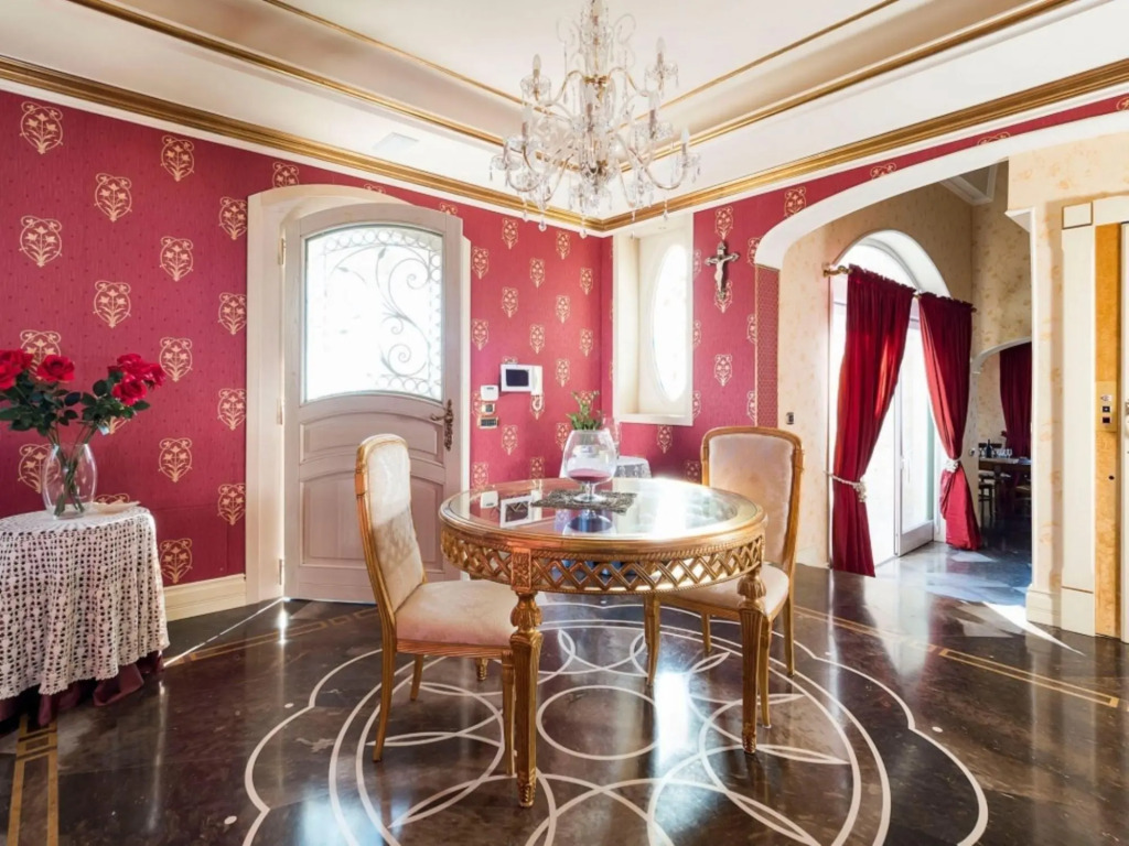Luxurious villa with pool and wellness area at 2 km from the beach-VILLA DEL DRAGO