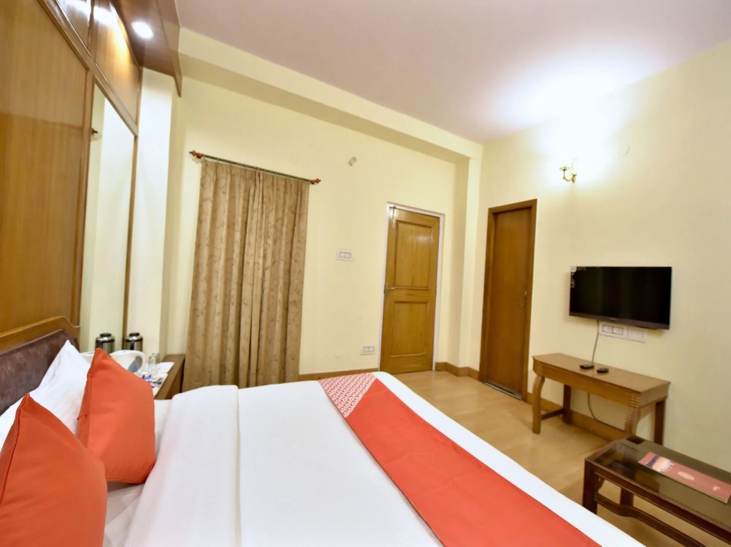 OYO 5268 Hotel Himland East