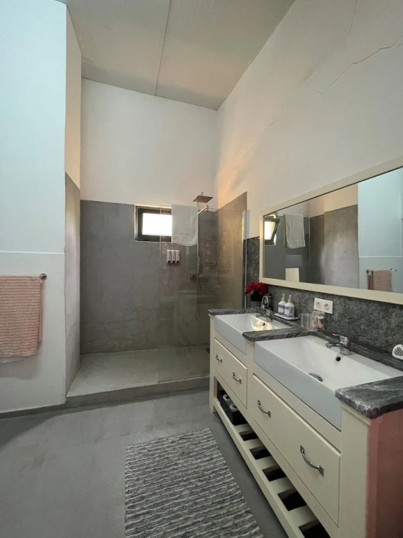 City Center Luxurious Studio Techas Place