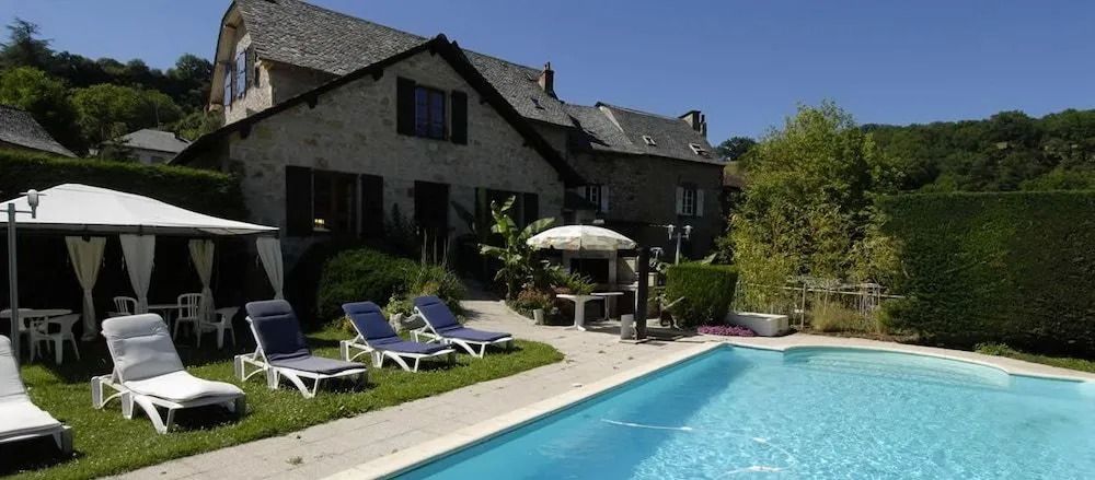 Logis Hôtel Restaurant LAuberge du Chateau