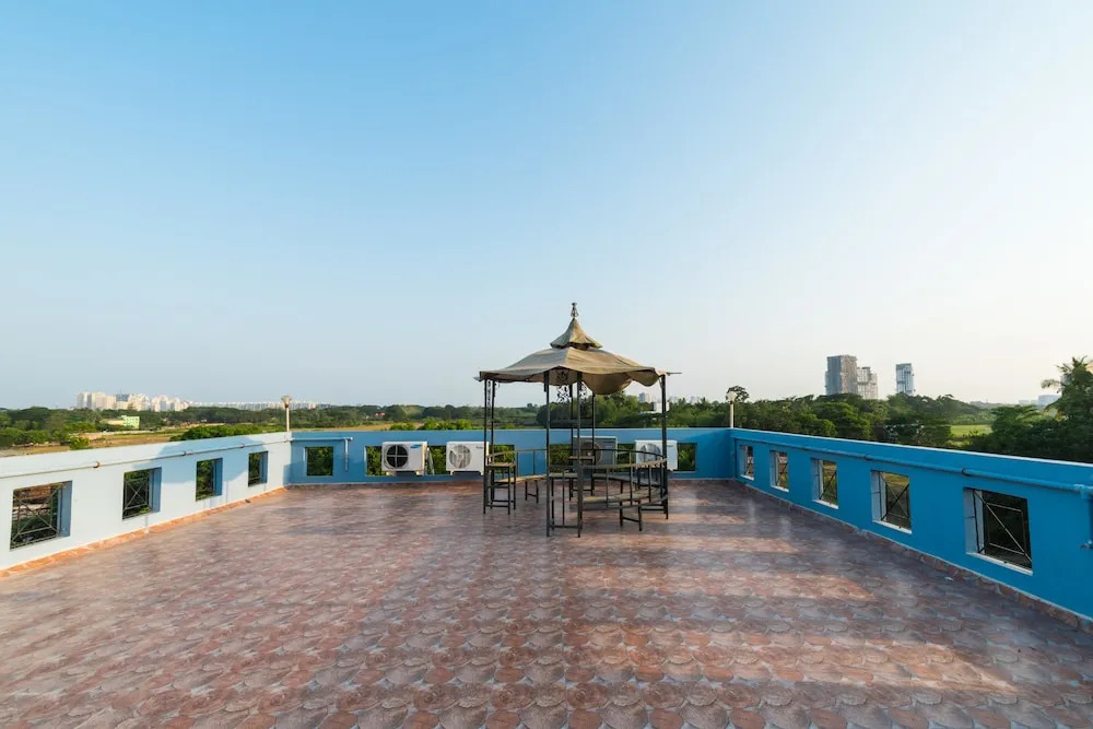 OYO Flagship 8999 Rajarhat