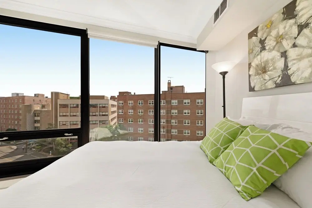 Global Luxury Suites near Downtown Charleston