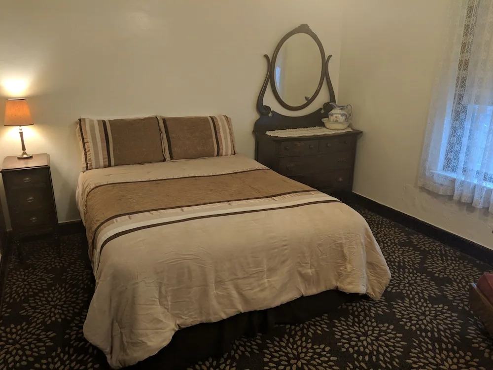 Ryan Hotel