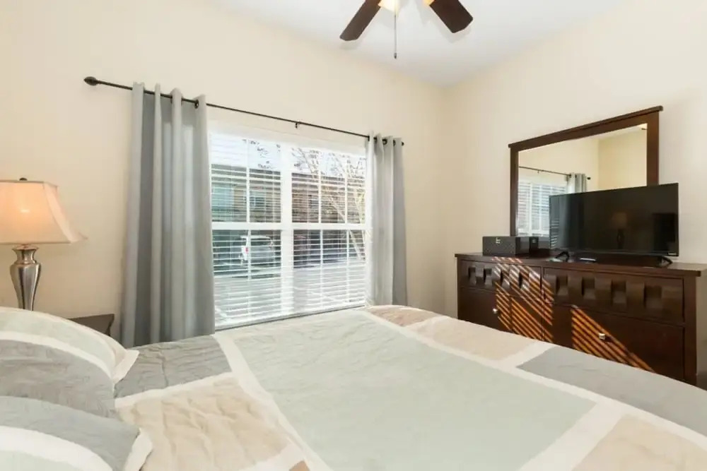Paradise Palms 8951 A