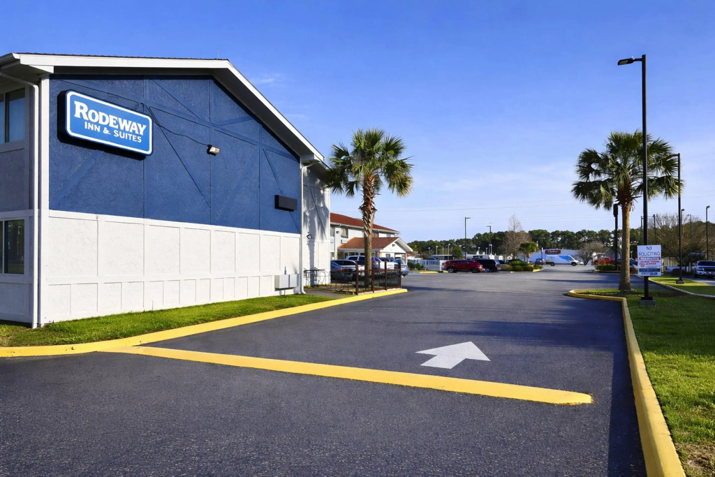 Rodeway Inn & Suites Jacksonville near Camp Lejeune