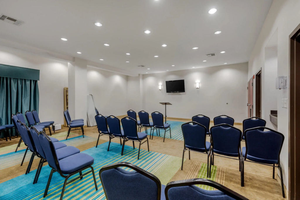 Comfort Suites Waco North - Near University Area