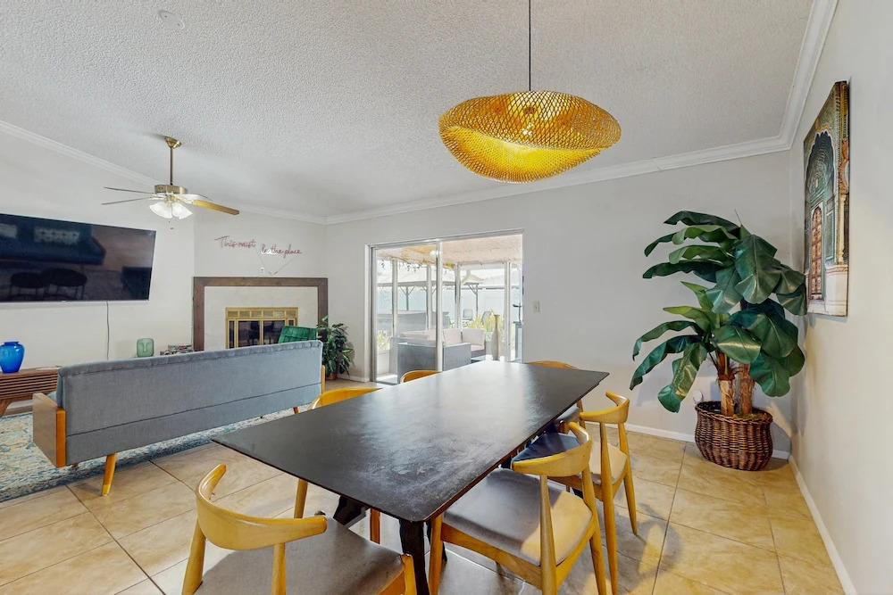 Spacious Home W/private Pool, Hot Tub & Game Room Near Disney