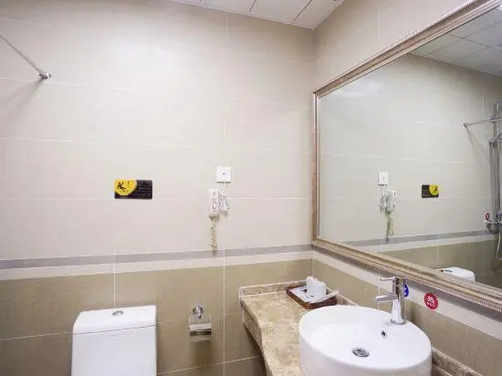 Yulong Hotel