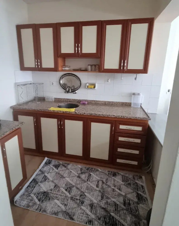Keri̇mbey Apart